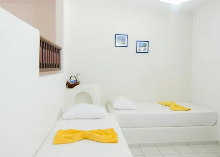 Golden Sun Apartmanhotel Íosz