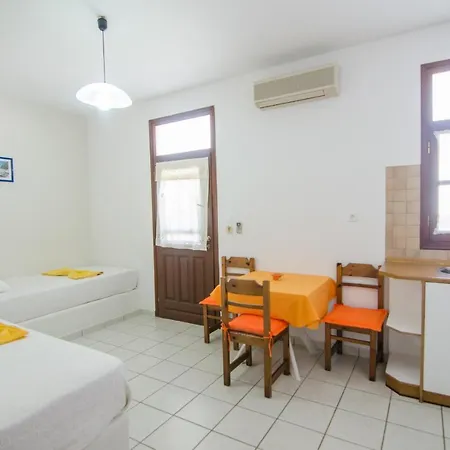 Golden Sun Aparthotel 3*