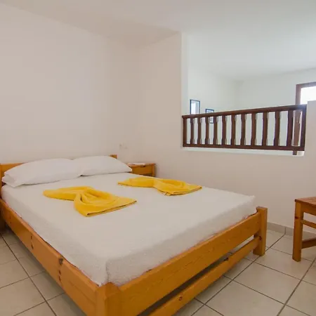 Apart Otel Golden Sun Chora (Ios)