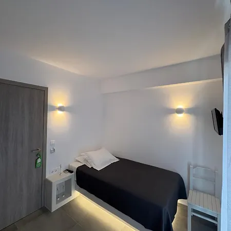 Golden Sun Aparthotel 3*