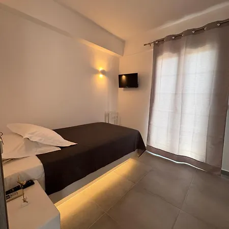 Golden Sun Apart Otel Chora (Ios)